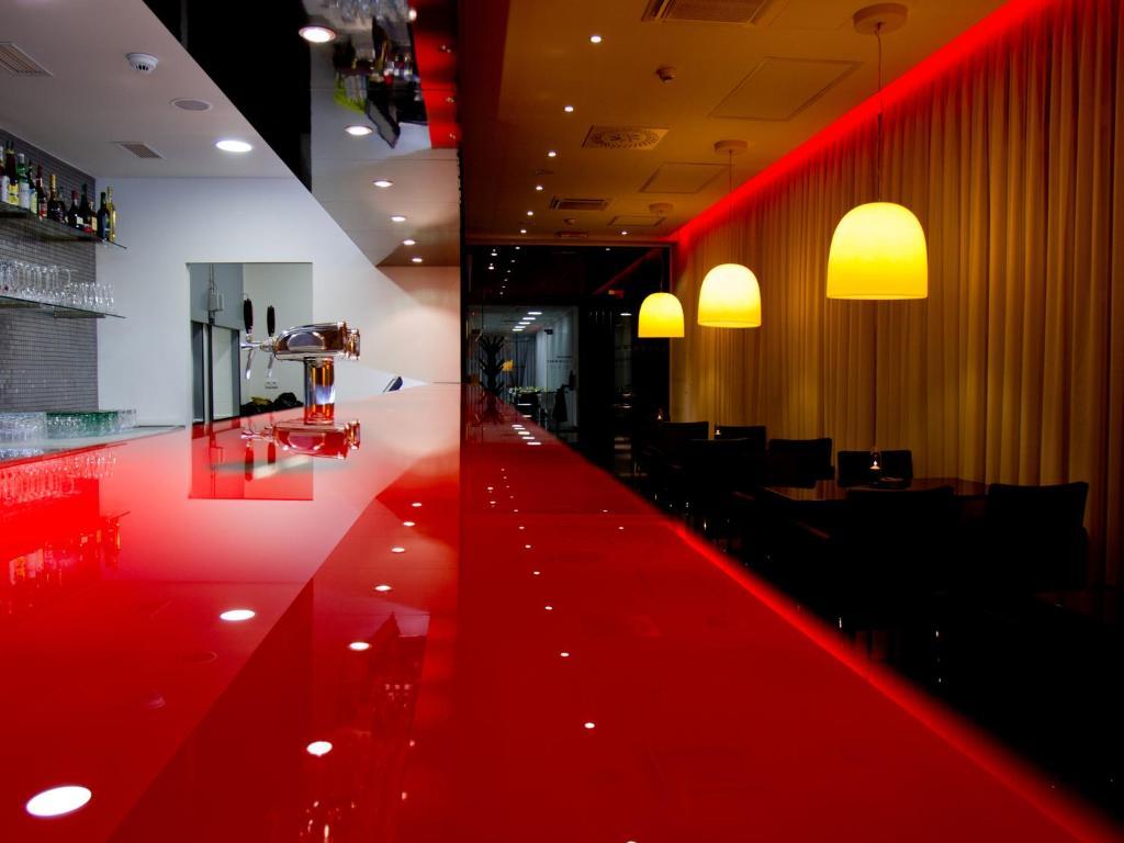 Ea Hotel Tereziansky Dvur Hradec Králové Kültér fotó