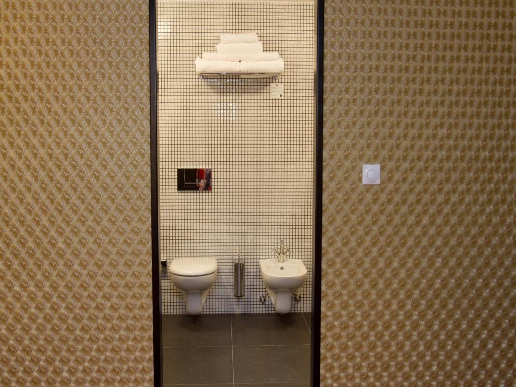 Ea Hotel Tereziansky Dvur Hradec Králové Kültér fotó