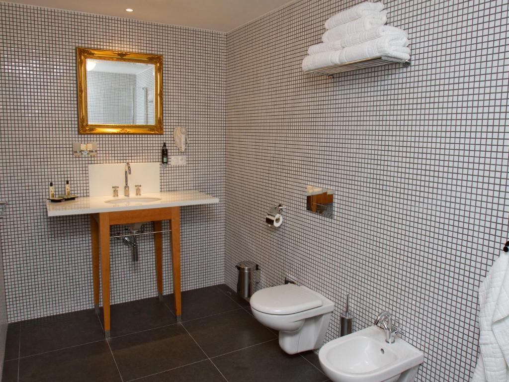 Ea Hotel Tereziansky Dvur Hradec Králové Kültér fotó