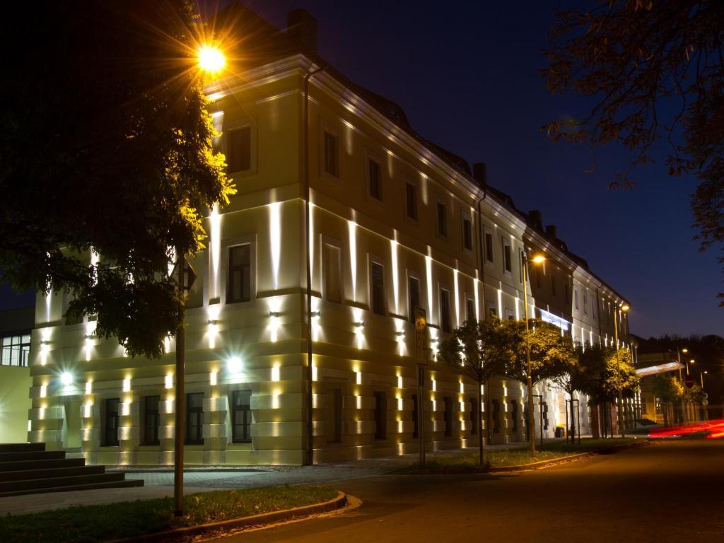 Ea Hotel Tereziansky Dvur Hradec Králové Kültér fotó