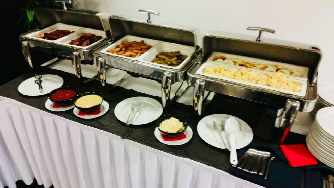 Ea Hotel Tereziansky Dvur Hradec Králové Kültér fotó